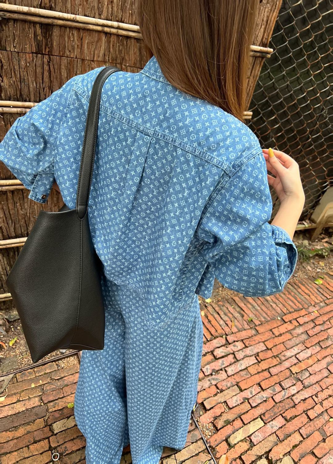 LV Monogram Scalloped Denim Set – Vintage Cropped Shirt and High-Waisted Wide-Leg Jeans