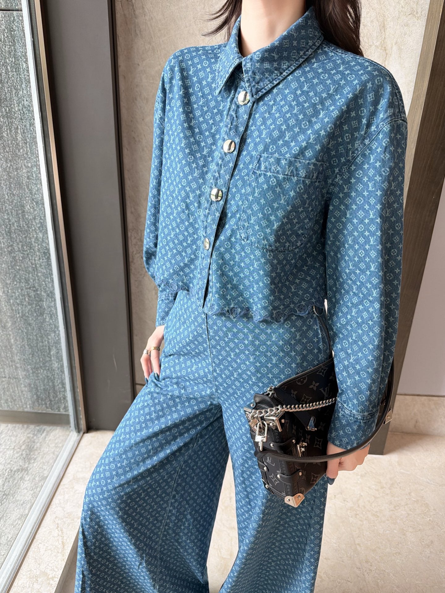 LV Monogram Scalloped Denim Set – Vintage Cropped Shirt and High-Waisted Wide-Leg Jeans