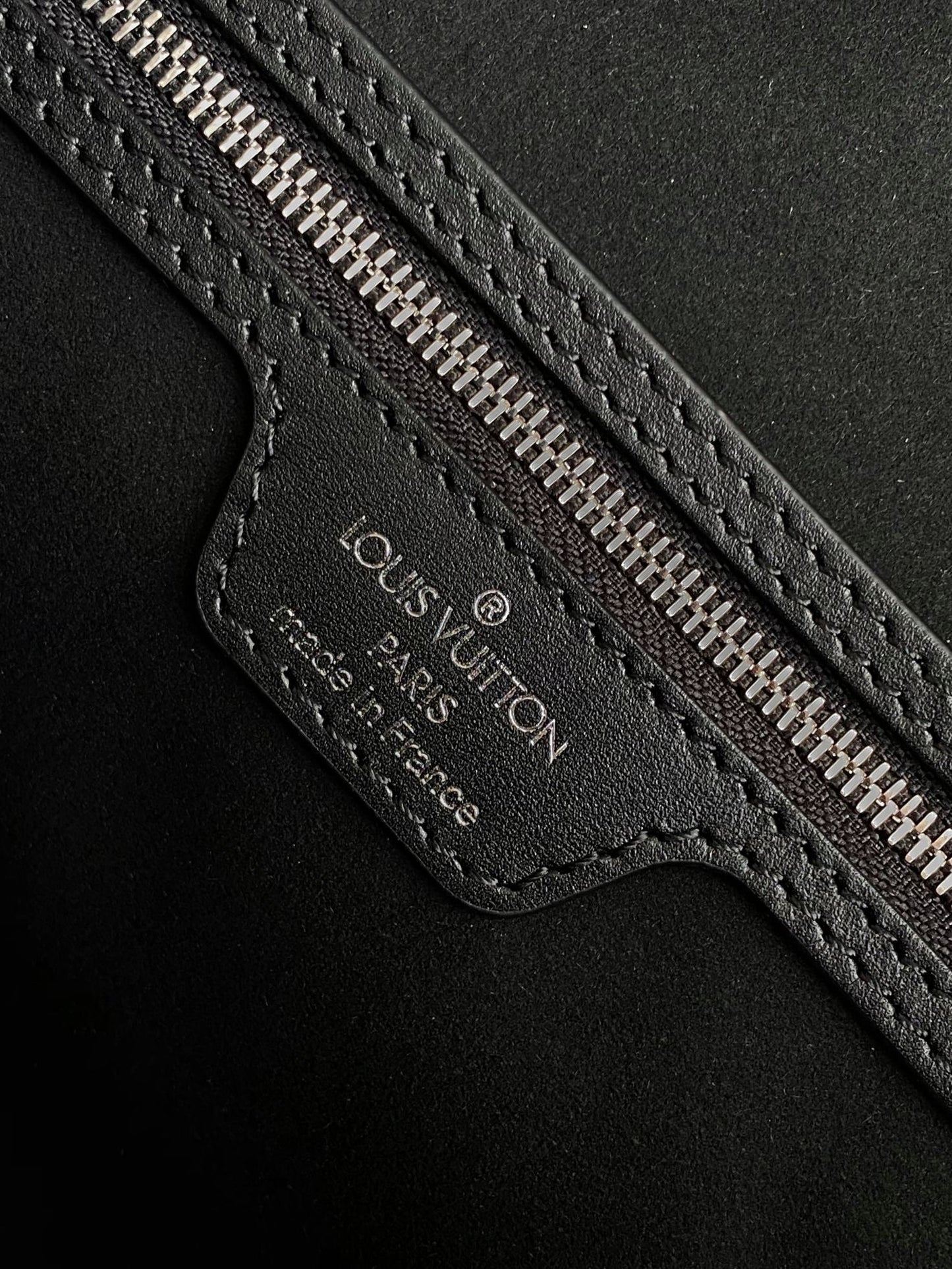 Neverfull MM – Black Epi Leather Tote Bag with Removable Monogram Pouch