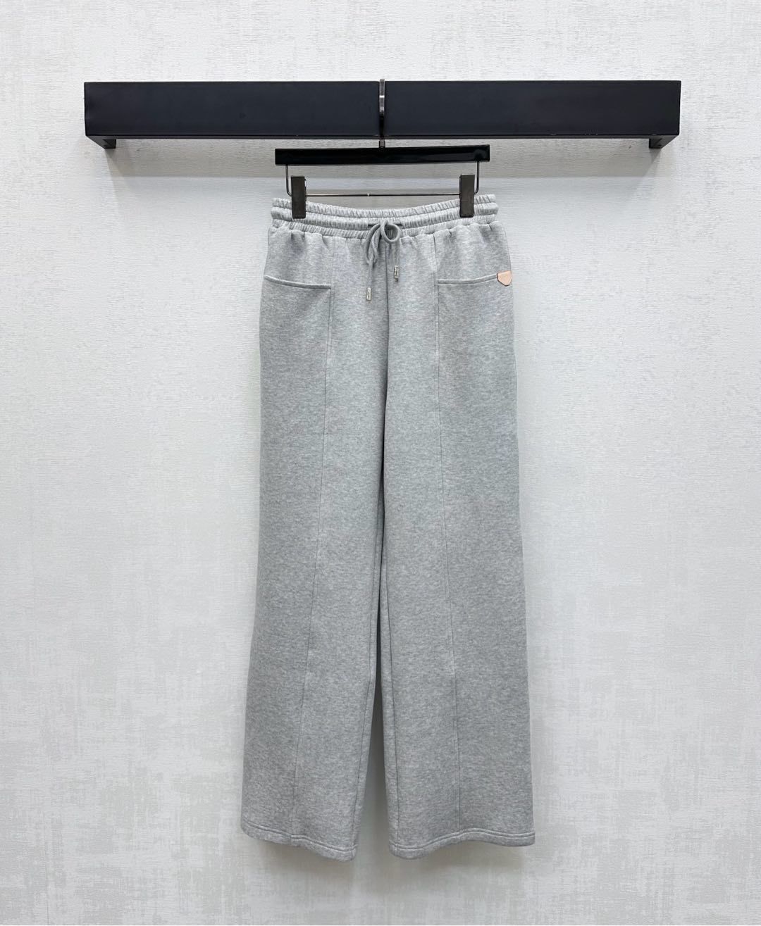 LV Accent Tracksuit Set – Premium Cotton Zipped Hoodie & Wide-Leg Sweatpants Co-Ord