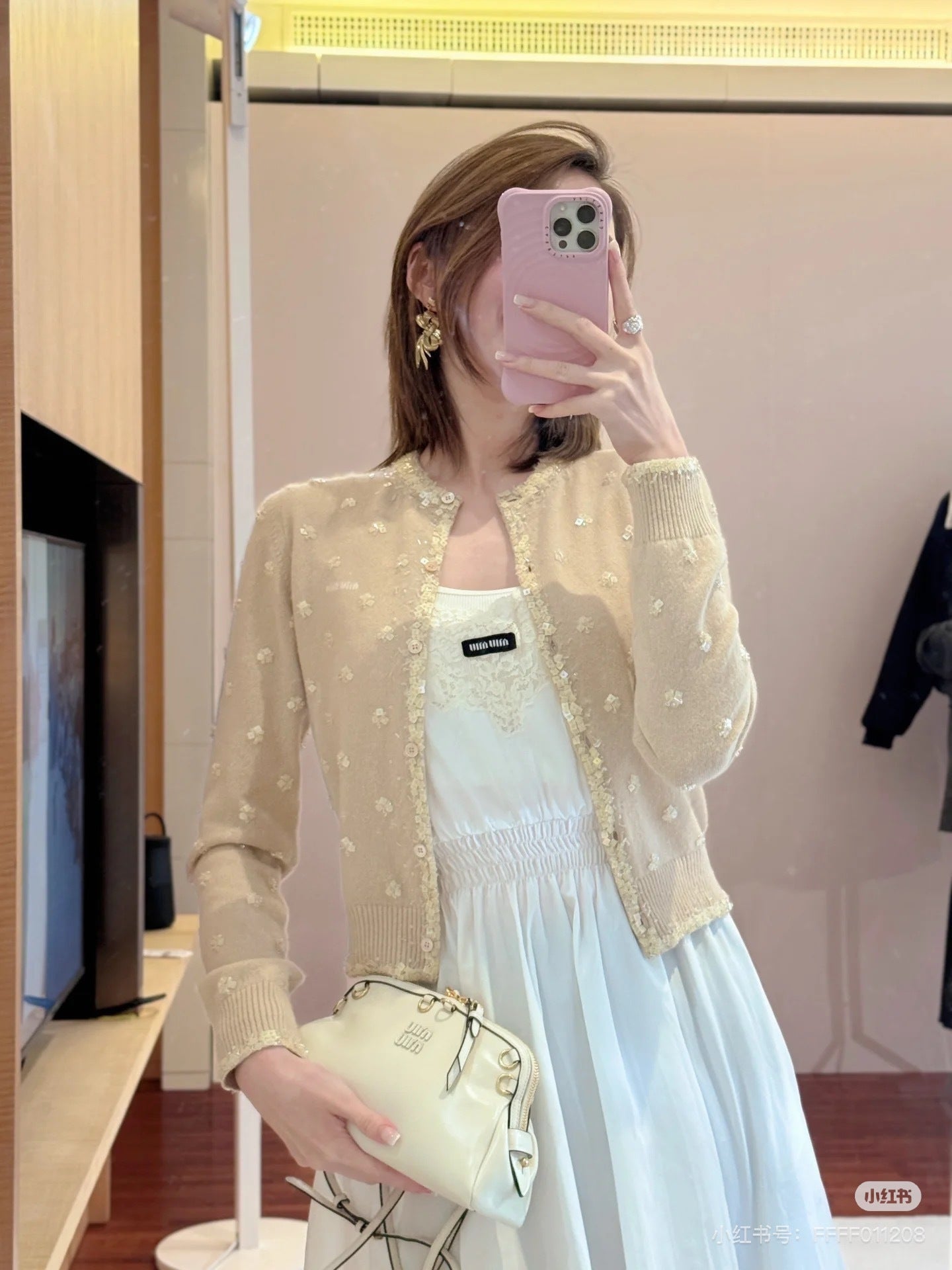 Albino Embroidered Cashmere Cardigan – Beaded Floral Knit with Intarsia Logo