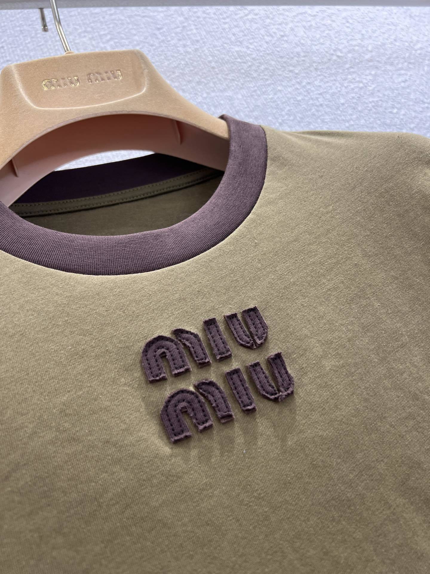 Jersey Ringer T-Shirt – Khaki Green Cropped Cotton Tee with Contrast Cocoa Brown Trim