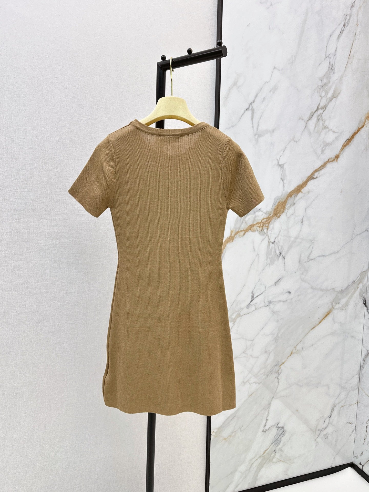 Fine-Ribbed A-Line Short-Sleeve Mini Dress with Cord Tie Collar – Silk and Cotton Knit Dress