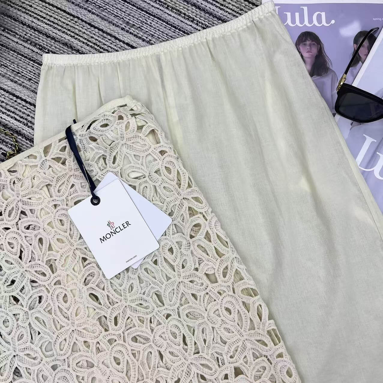 Floral Guipure Lace Pencil Skirt Set – Ivory White Open-Work Cotton-Blend Lace Overlay