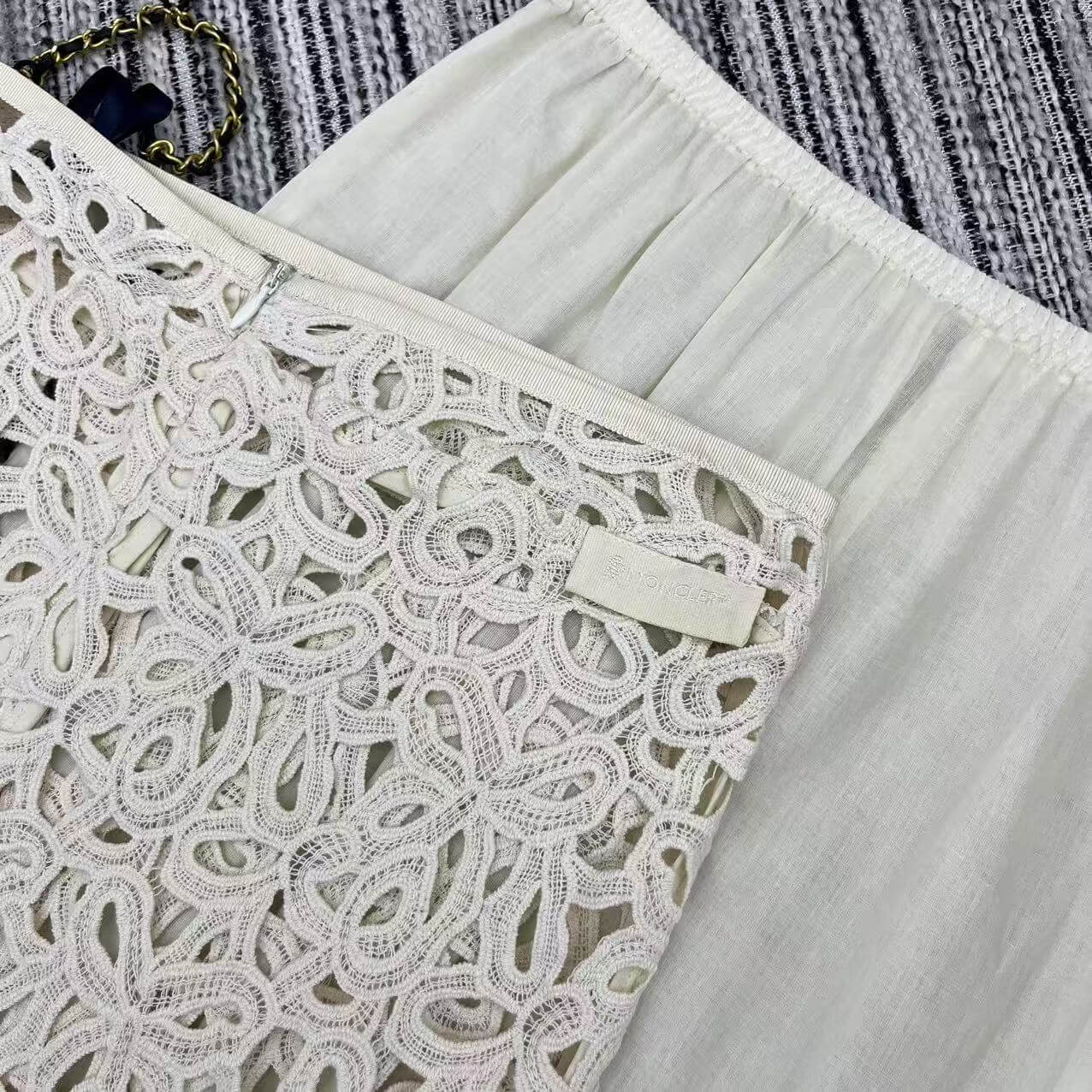 Floral Guipure Lace Pencil Skirt Set – Ivory White Open-Work Cotton-Blend Lace Overlay