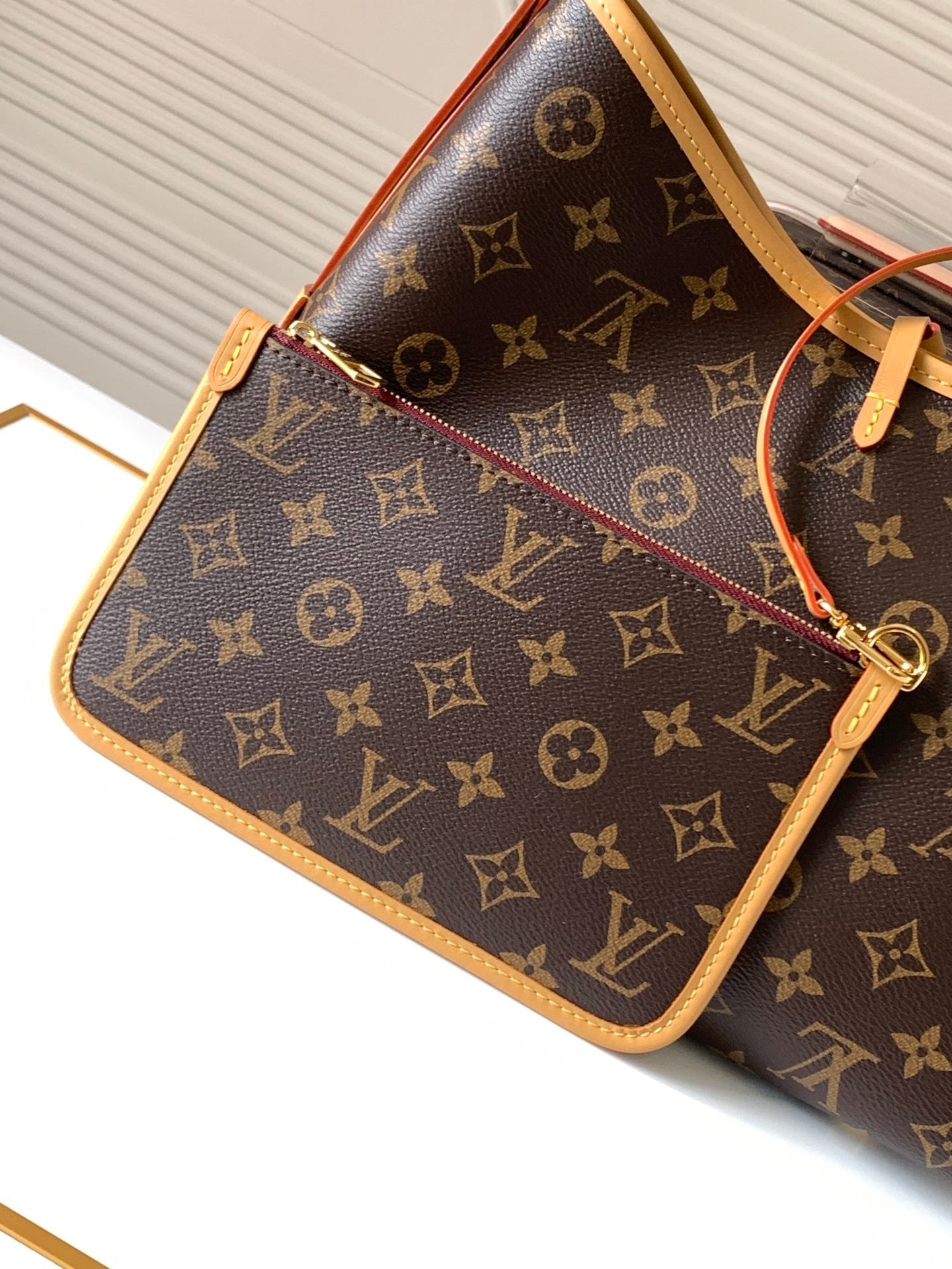 CarryAll PM Monogram Canvas – Classic Handbag with Detachable Pouch