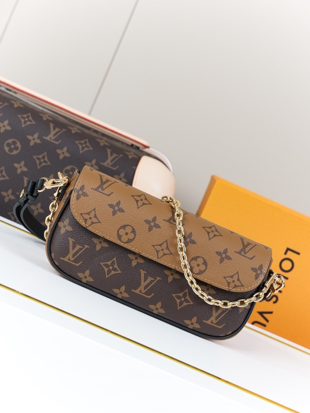 Ivy Wallet on Chain in Monogram Canvas with Vachetta Leather