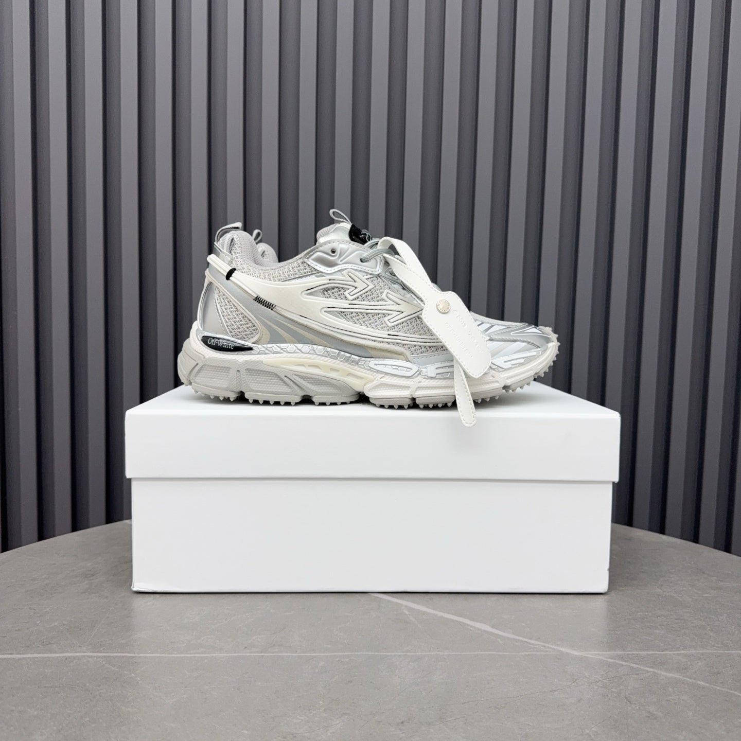 Be Right Back Metallic Silver Sneakers – Y2K Retro-Futuristic Chrome Running Shoes