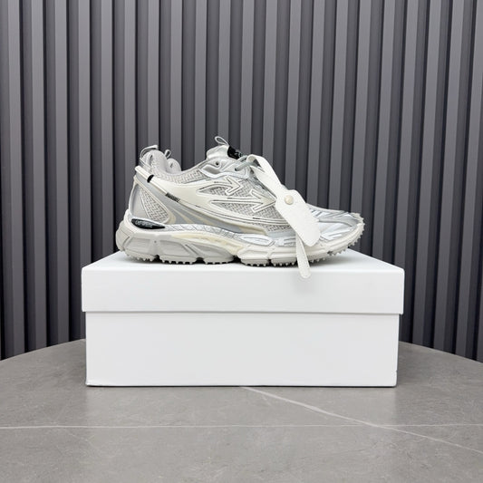 Be Right Back Metallic Silver Sneakers – Y2K Retro-Futuristic Chrome Running Shoes