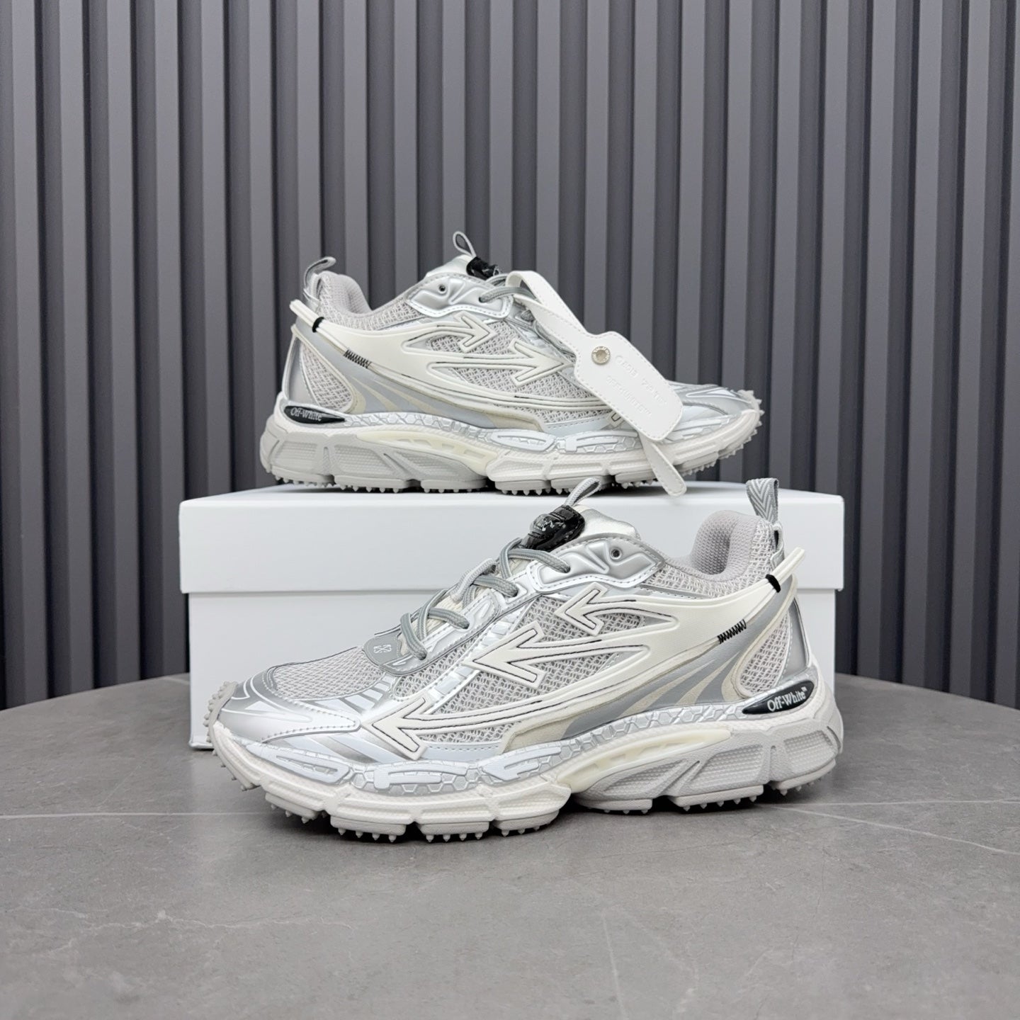 Be Right Back Metallic Silver Sneakers – Y2K Retro-Futuristic Chrome Running Shoes