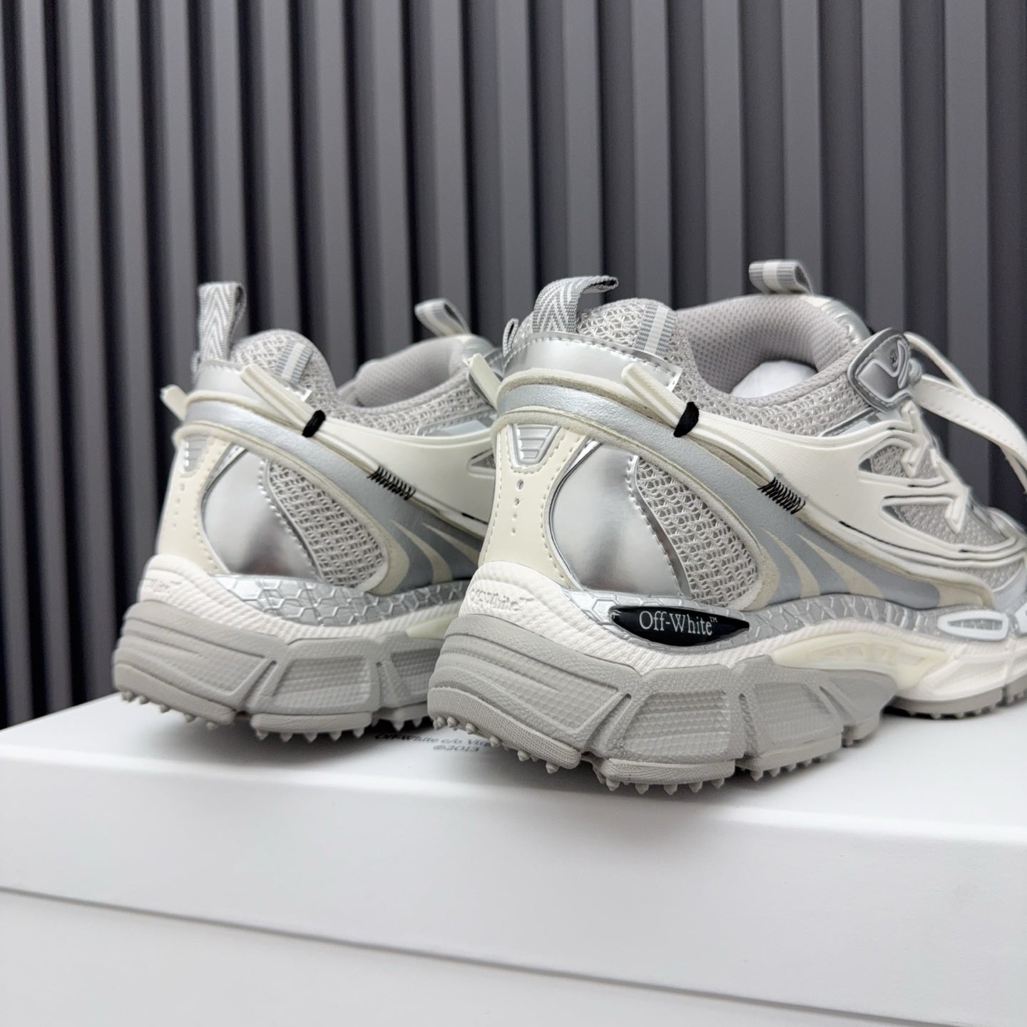 Be Right Back Metallic Silver Sneakers – Y2K Retro-Futuristic Chrome Running Shoes