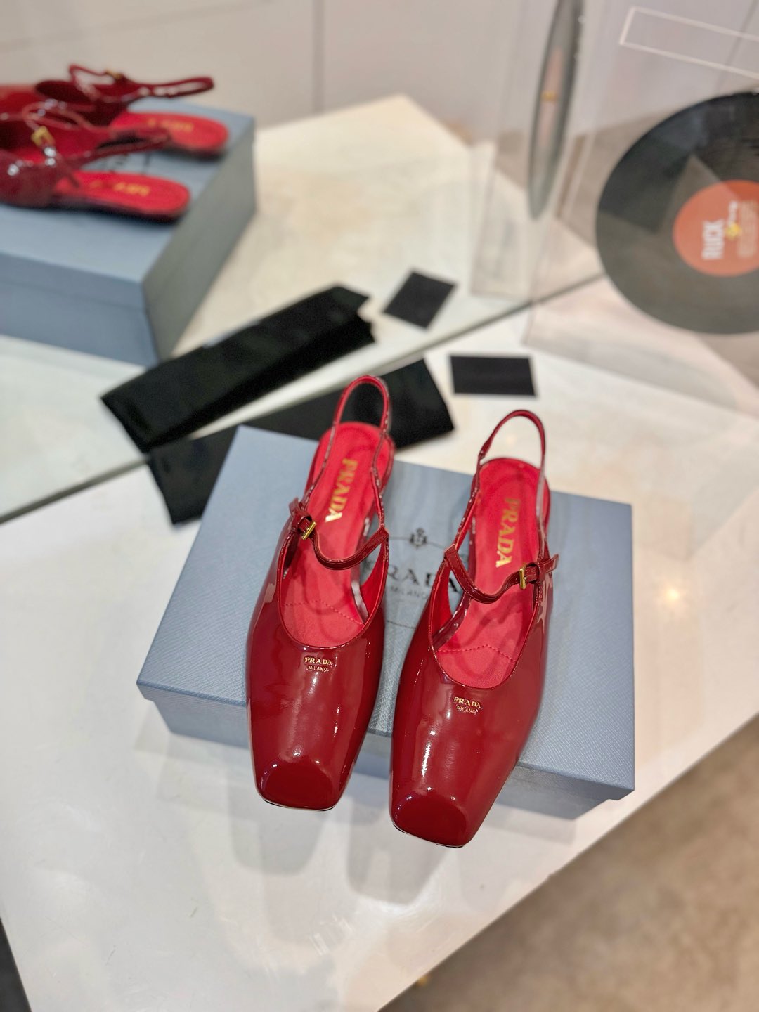 Red Patent Leather Square-Toe  Pumps – High-Gloss Architectural Crimson Mary Jane Flat Slingbacks