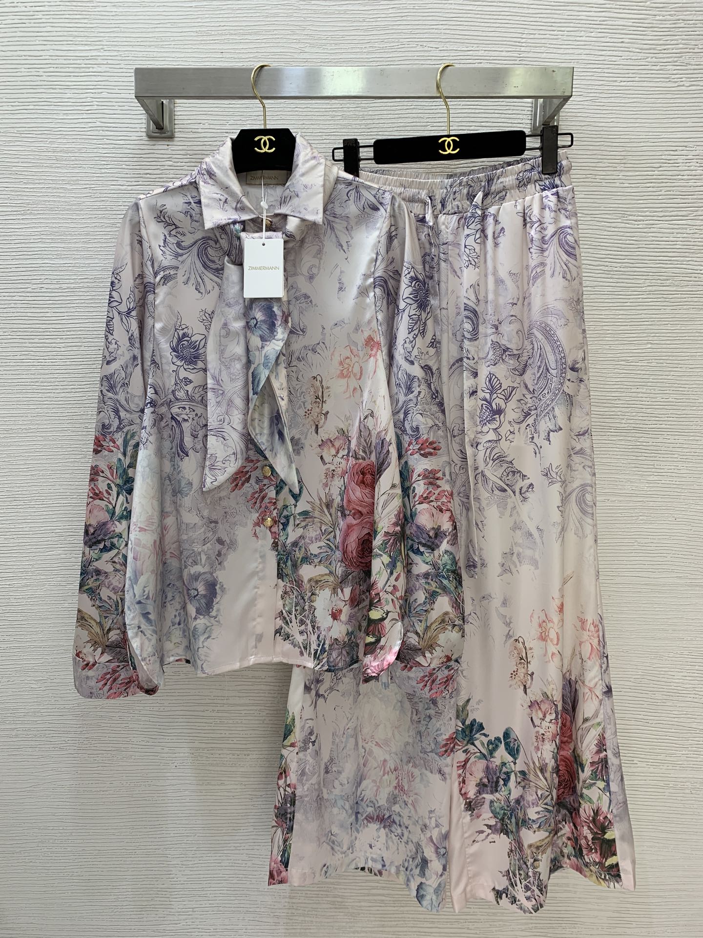Silk Two-Piece Set – Cream Baroque-Floral Fluid Silk Twill Billow Blouse with Wide-Leg Pants
