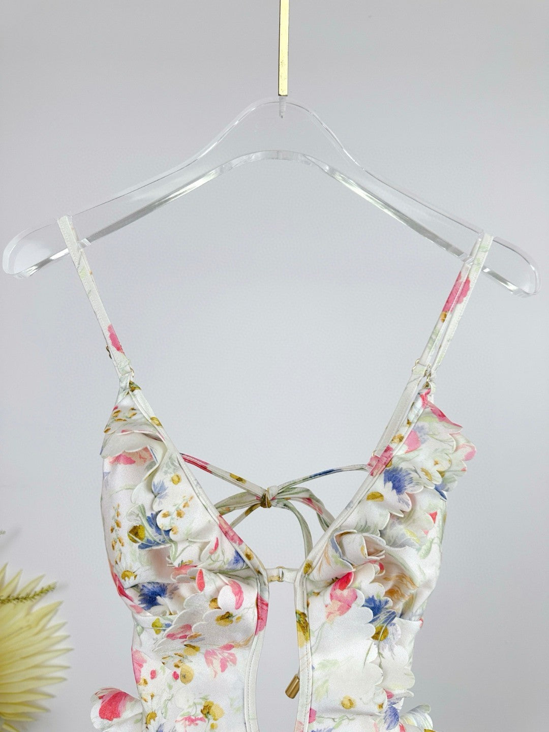 Natura Scallop Frill Floral Print One-Piece Swimsuit – White Multi-Color Floral Halter Swimsuit