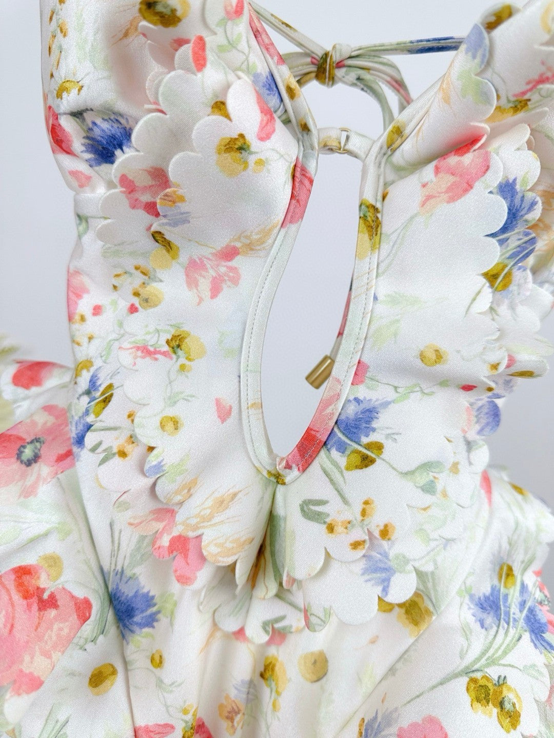 Natura Scallop Frill Floral Print One-Piece Swimsuit – White Multi-Color Floral Halter Swimsuit