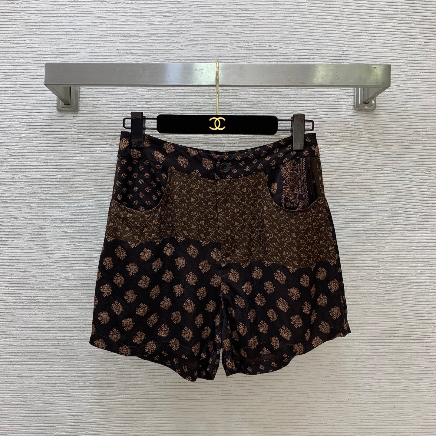 Zimm Patchwork Floral Silk Set – Sleeveless Blouse and High-Rise Tailored Shorts Co-Ord